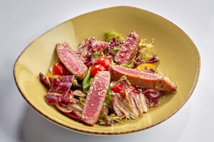 Yorkshirpub 10_14-37-25 Теплый салат с тунцом