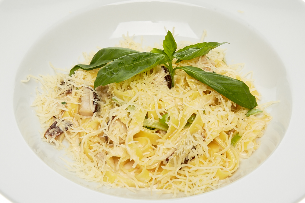 Таглиателли с белыми грибами
