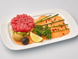 Тар тар из тунца & карпаччо из лосося