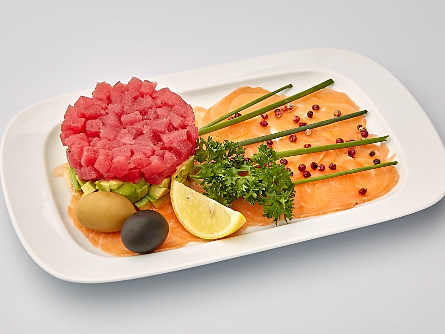 Тар тар из тунца & карпаччо из лосося